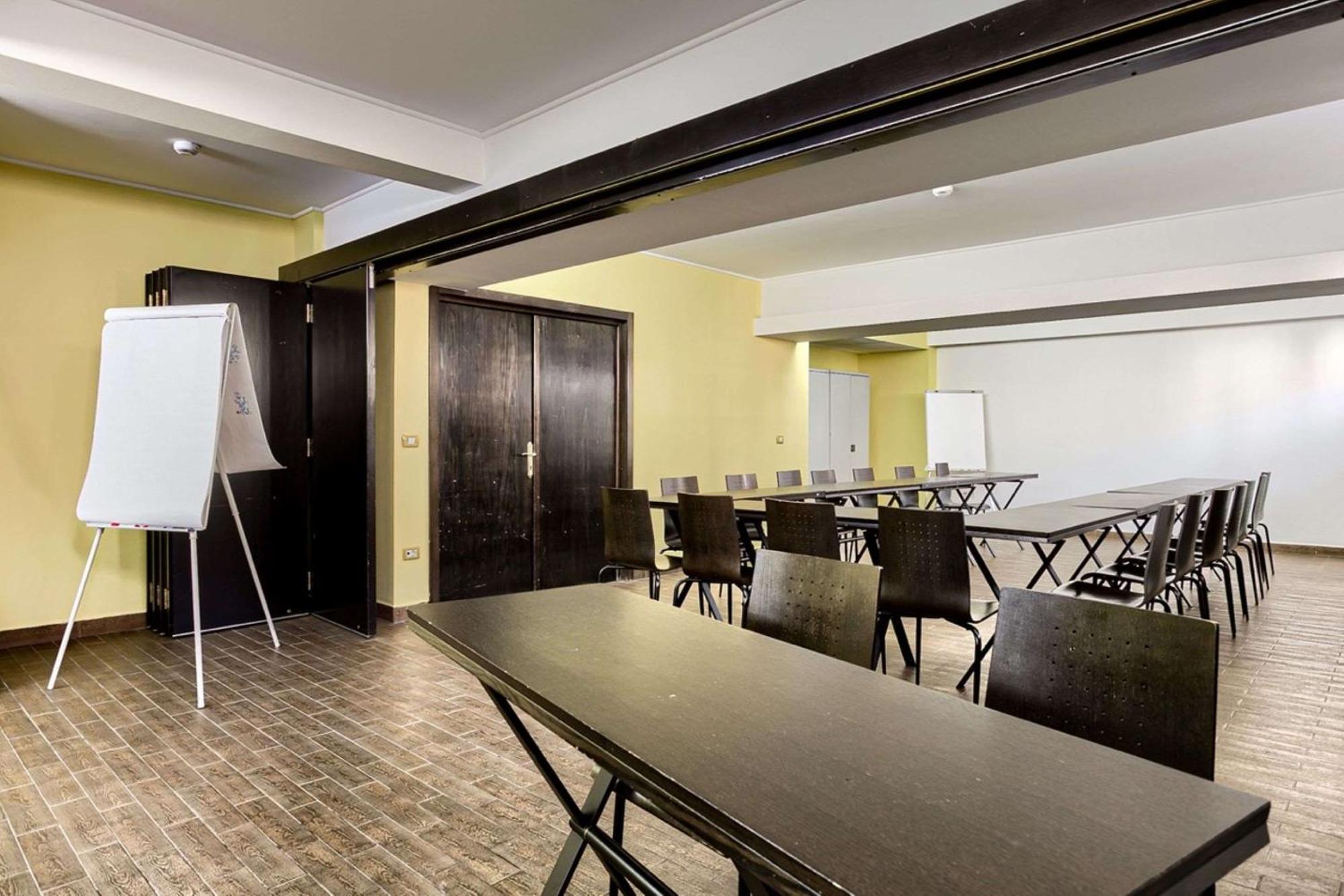Best Western Central Hotel Арад Экстерьер фото
