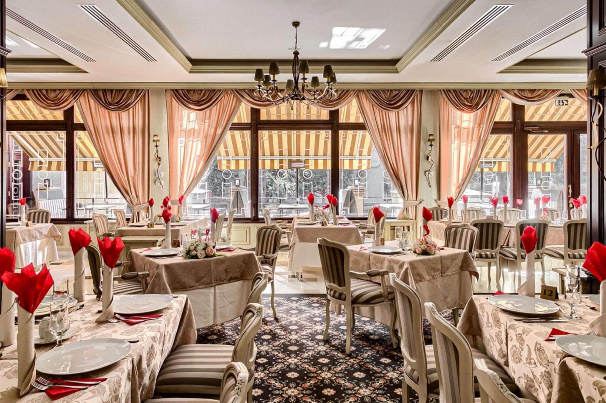 Best Western Central Hotel Арад Экстерьер фото