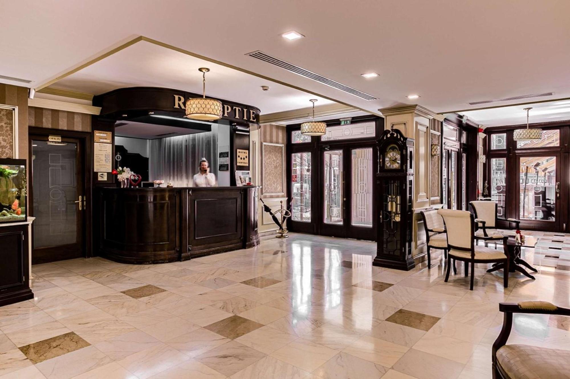 Best Western Central Hotel Арад Экстерьер фото