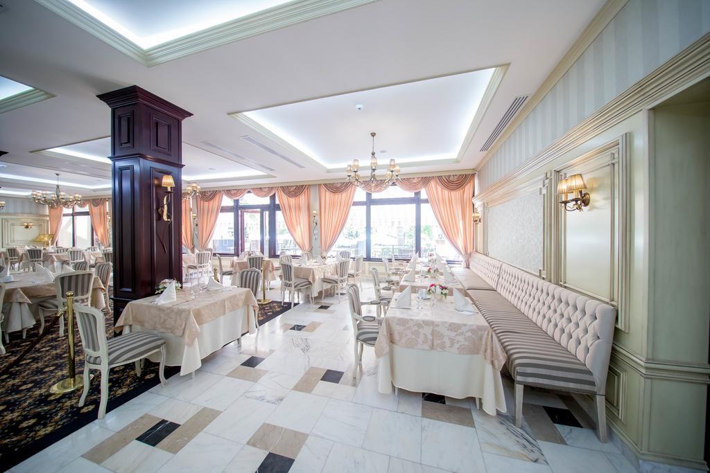 Best Western Central Hotel Арад Экстерьер фото